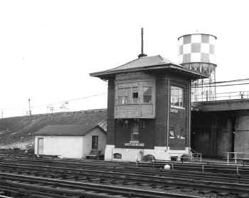 40. Tower-Dunton-View NW - 1967 (Keller-Keller).jpg (84215 bytes)